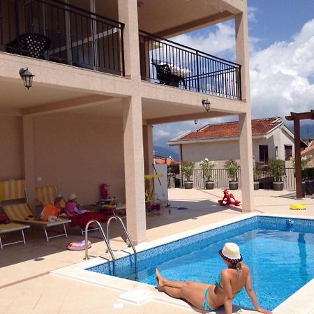 Apartments Villa Viktoria Τίβατ Εξωτερικό φωτογραφία