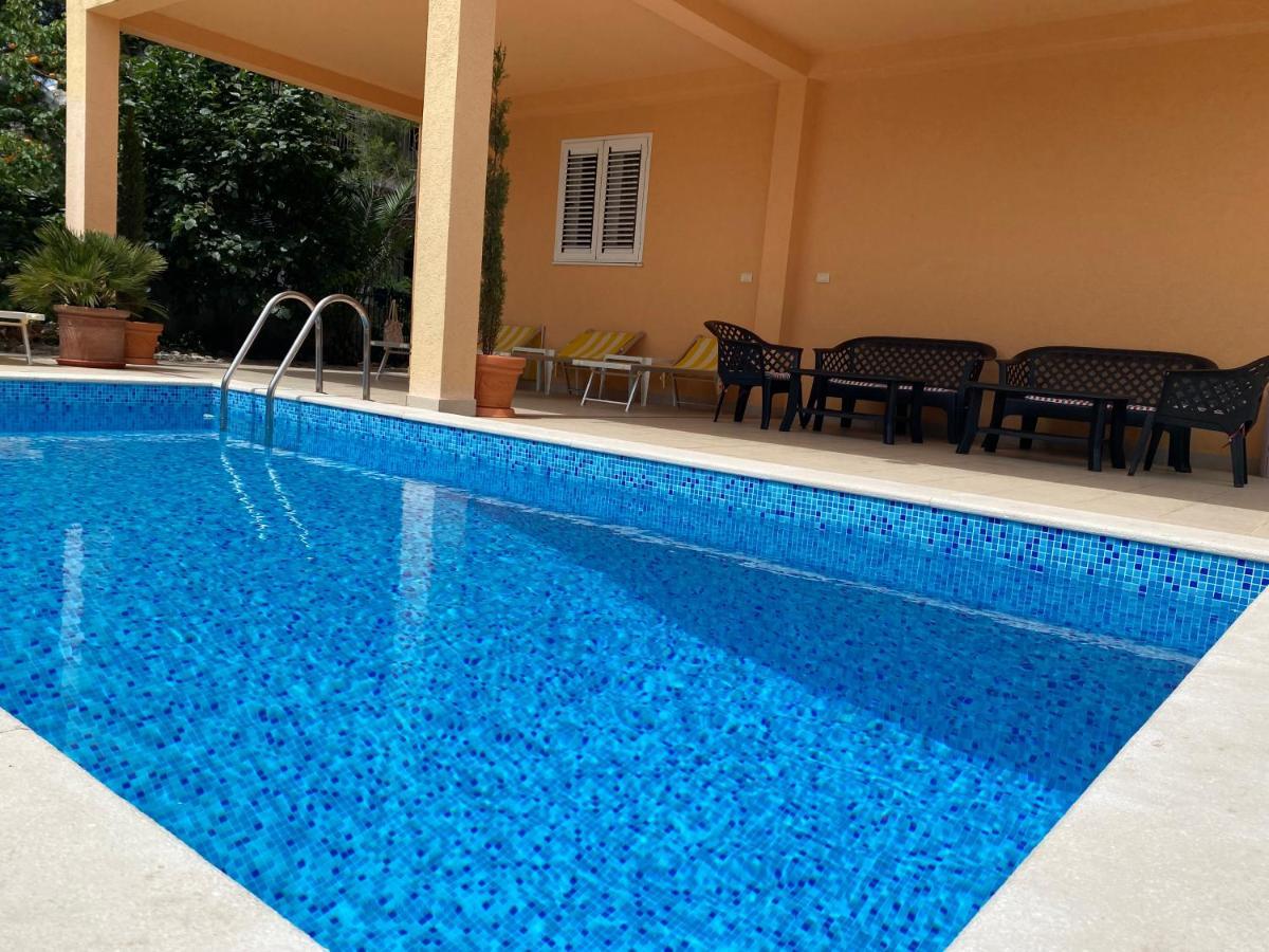 Apartments Villa Viktoria Τίβατ Εξωτερικό φωτογραφία