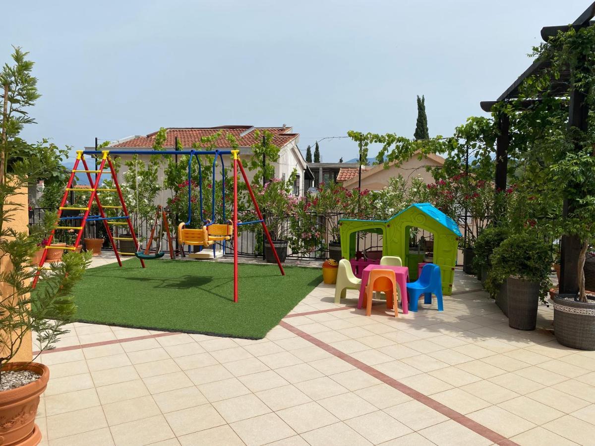 Apartments Villa Viktoria Τίβατ Εξωτερικό φωτογραφία