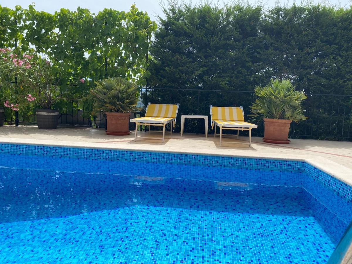 Apartments Villa Viktoria Τίβατ Εξωτερικό φωτογραφία