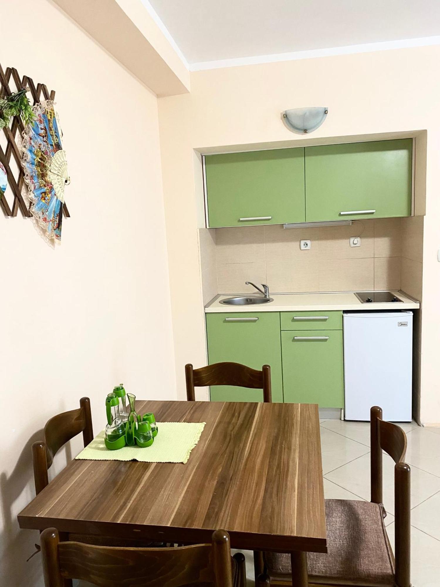 Apartments Villa Viktoria Τίβατ Εξωτερικό φωτογραφία