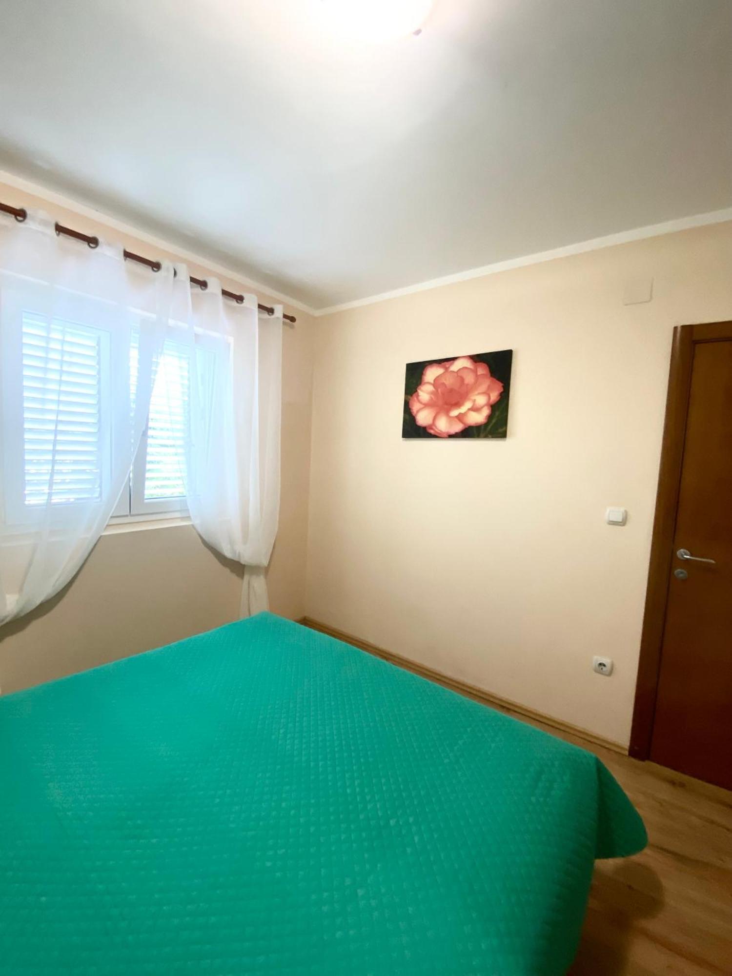 Apartments Villa Viktoria Τίβατ Εξωτερικό φωτογραφία