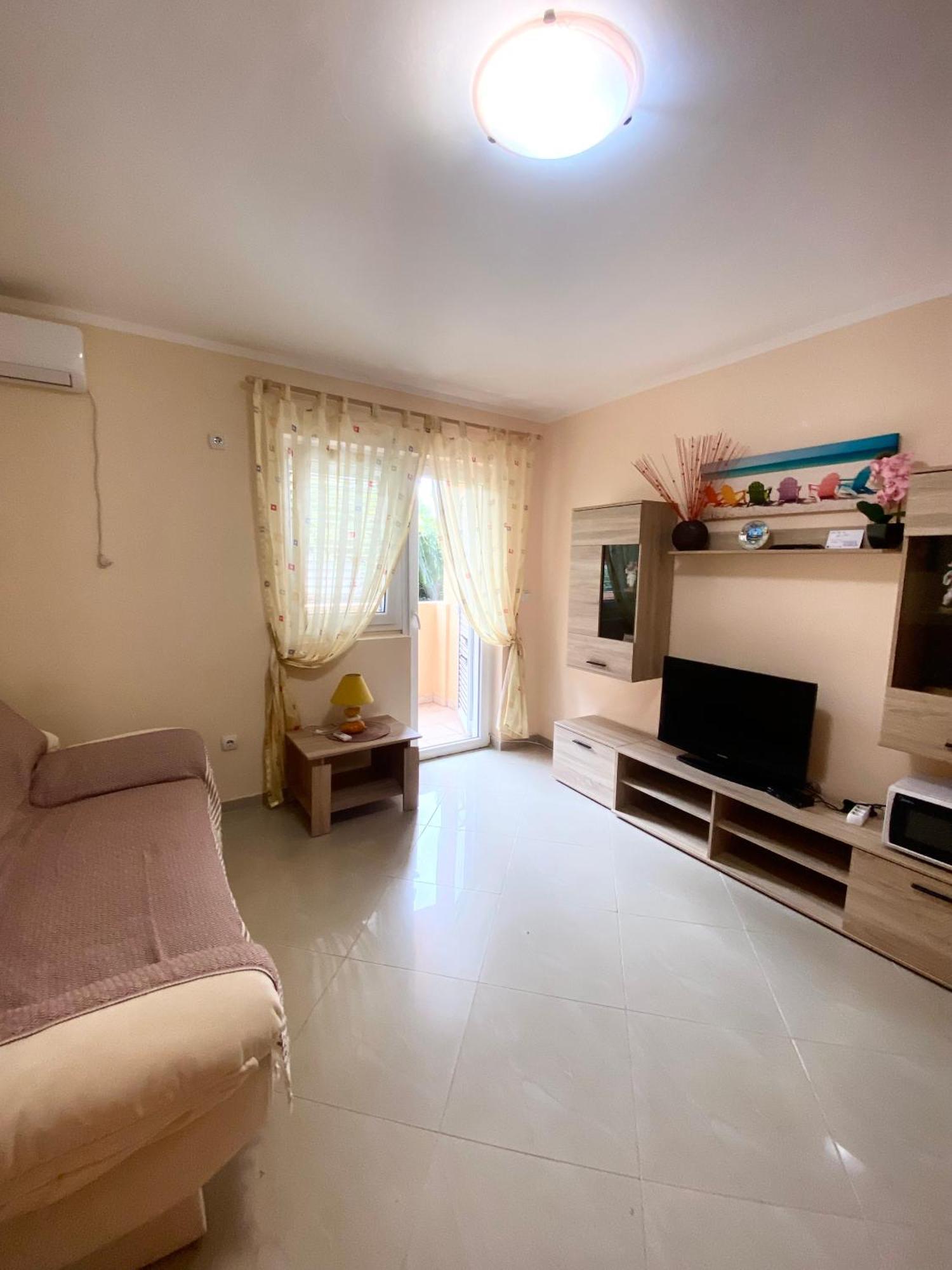 Apartments Villa Viktoria Τίβατ Εξωτερικό φωτογραφία