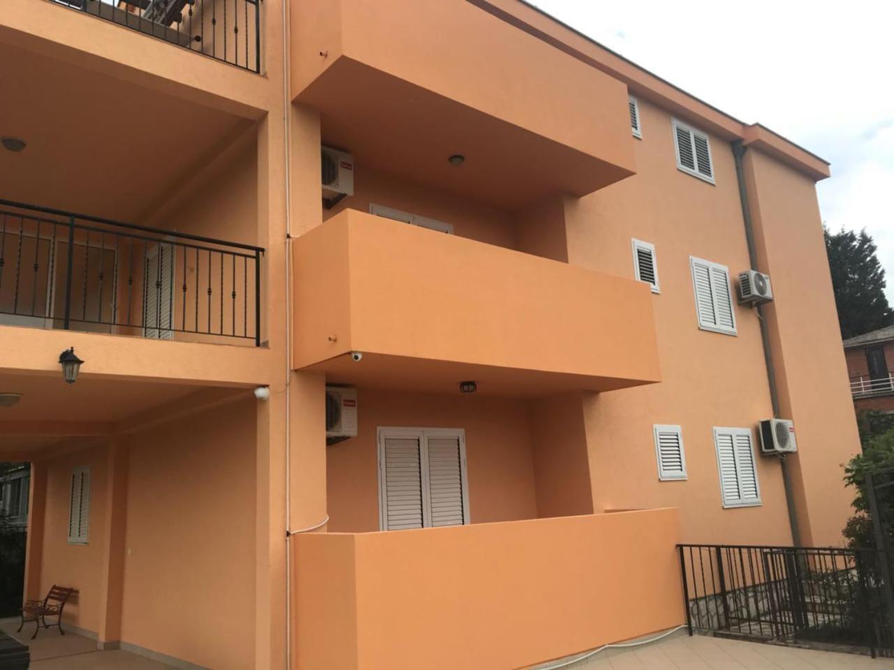 Apartments Villa Viktoria Τίβατ Εξωτερικό φωτογραφία
