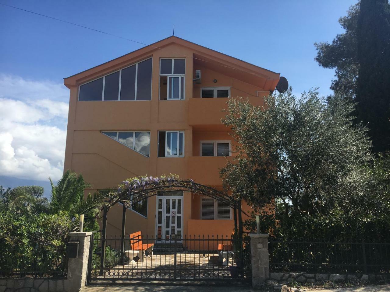Apartments Villa Viktoria Τίβατ Εξωτερικό φωτογραφία