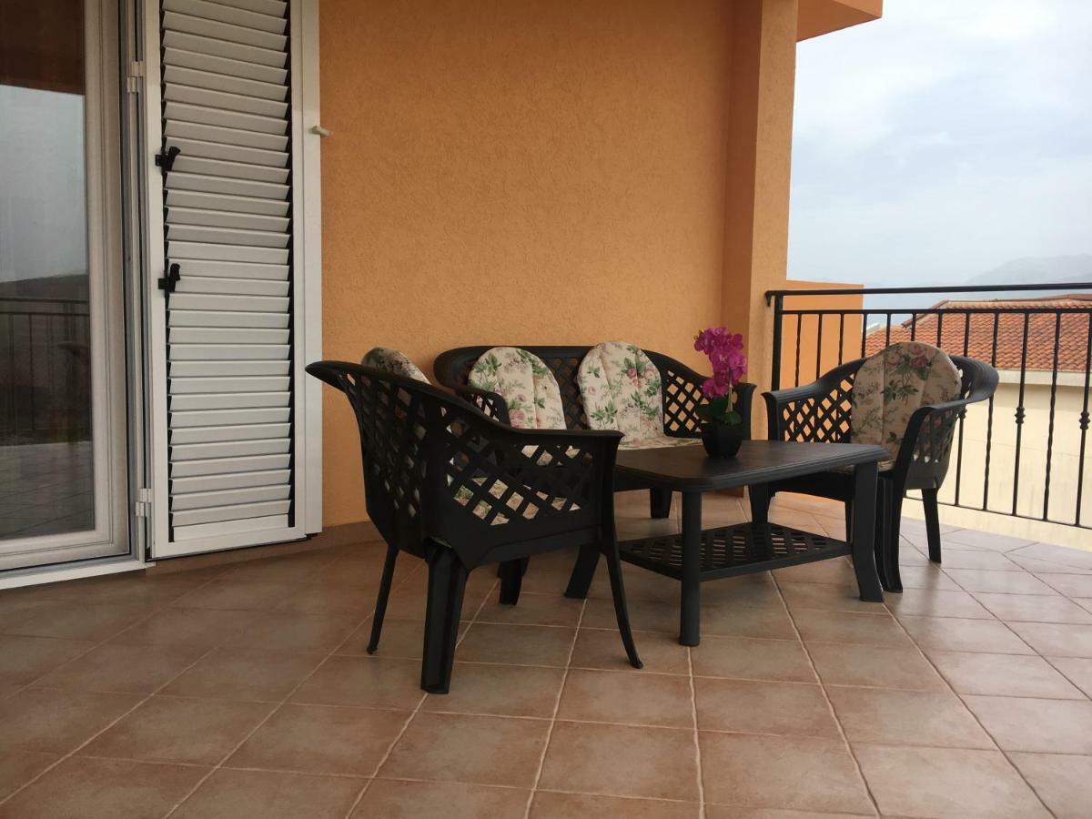 Apartments Villa Viktoria Τίβατ Εξωτερικό φωτογραφία